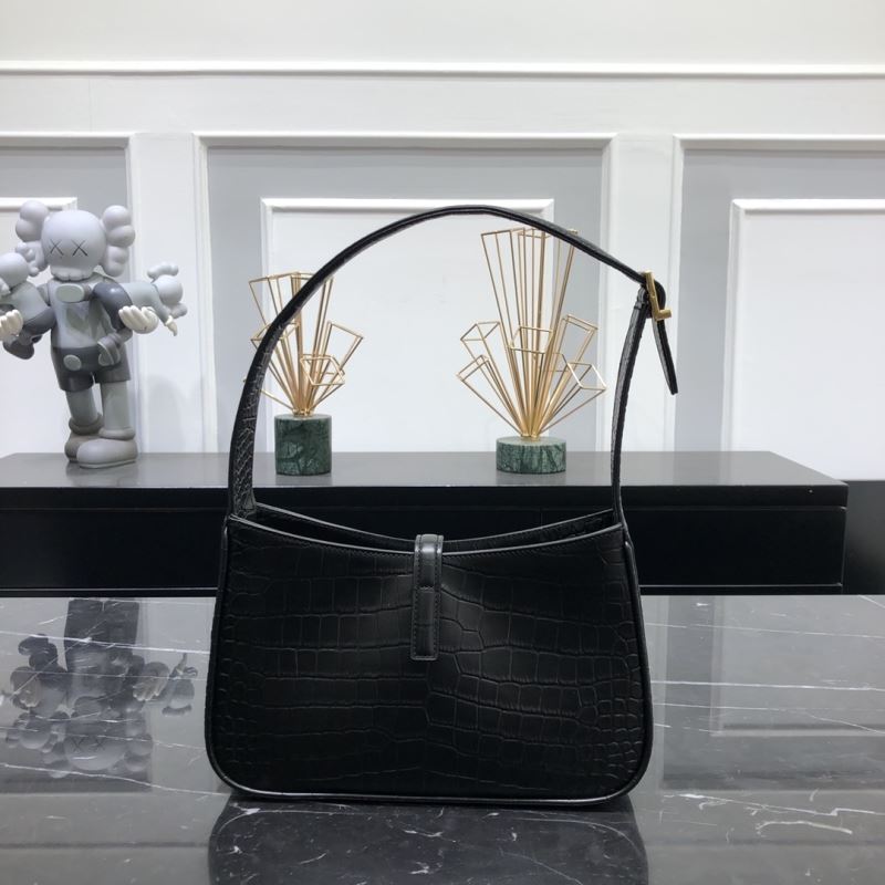 Y51 hobo bags